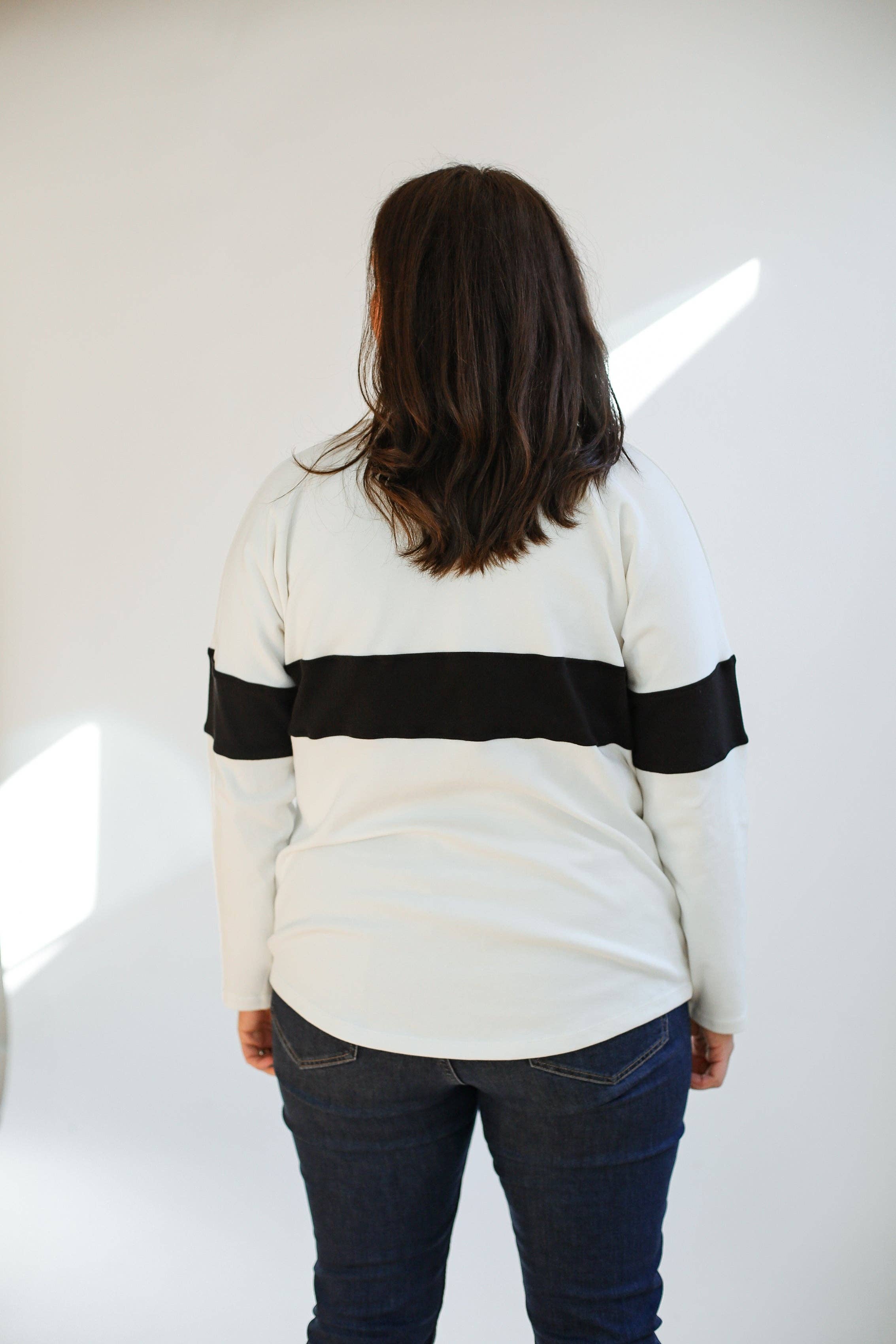 Movemama Apparel - Venta al por mayor Camiseta de lactancia - Sudadera de lactancia con doble cremallera Varsity de manga larga7