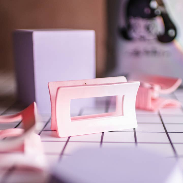 Little Thrills & co. - Wholesale Hair Clip - Women's - Ombré Hair claw