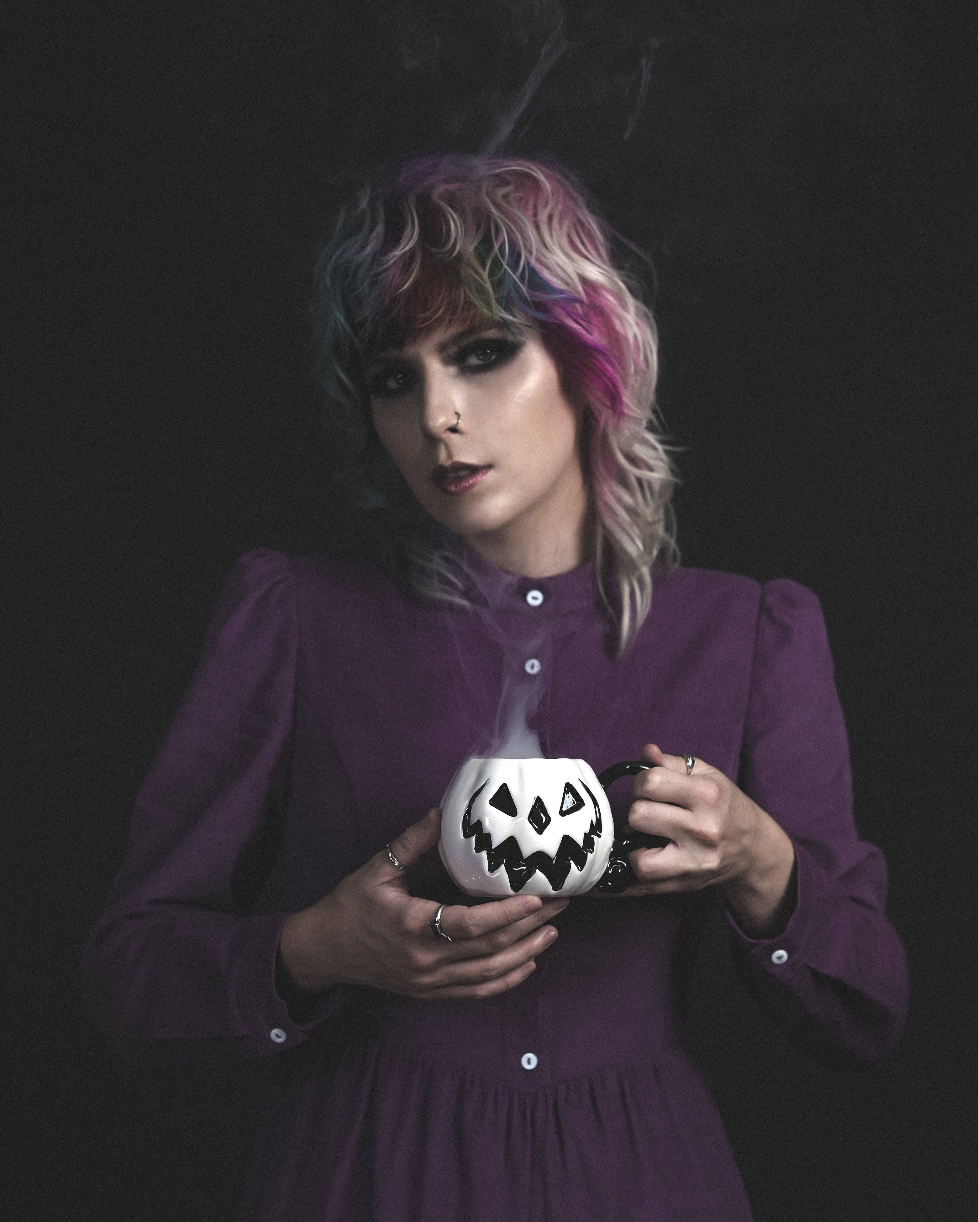 Lively Ghosts - Wholesale Coffee Mug - White Pumpkin | Haunted Hallows Mug2