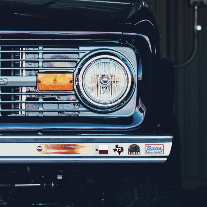 Texas Outfitters - Wholesale Sticker - Don't Mess With Texas Sticker2