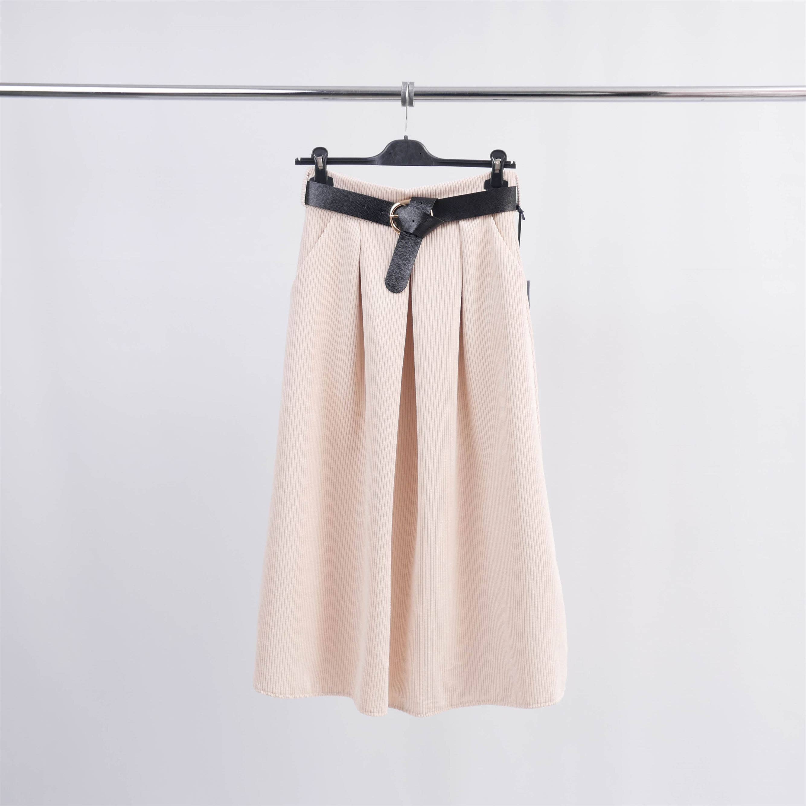Cecile Wang - Wholesale Skirt - Women's - Corduroy skirt with belt TDM52123-713