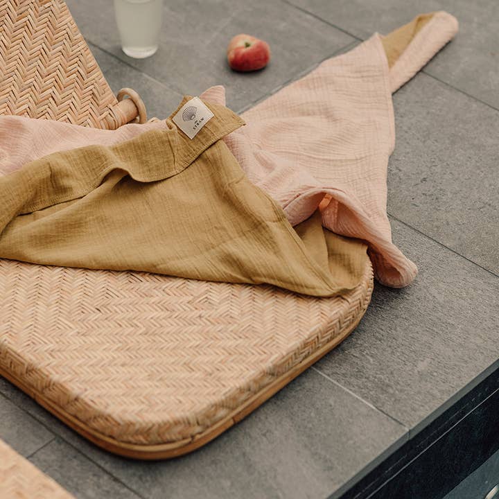 The Straw Studio - Wholesale Beach Towel - Thin Beach Blanket3