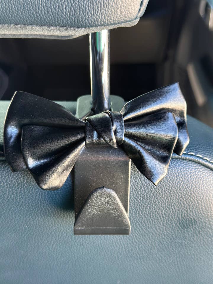 Car Bow Holder "Black" for wholesale by Harris Girls & Co.