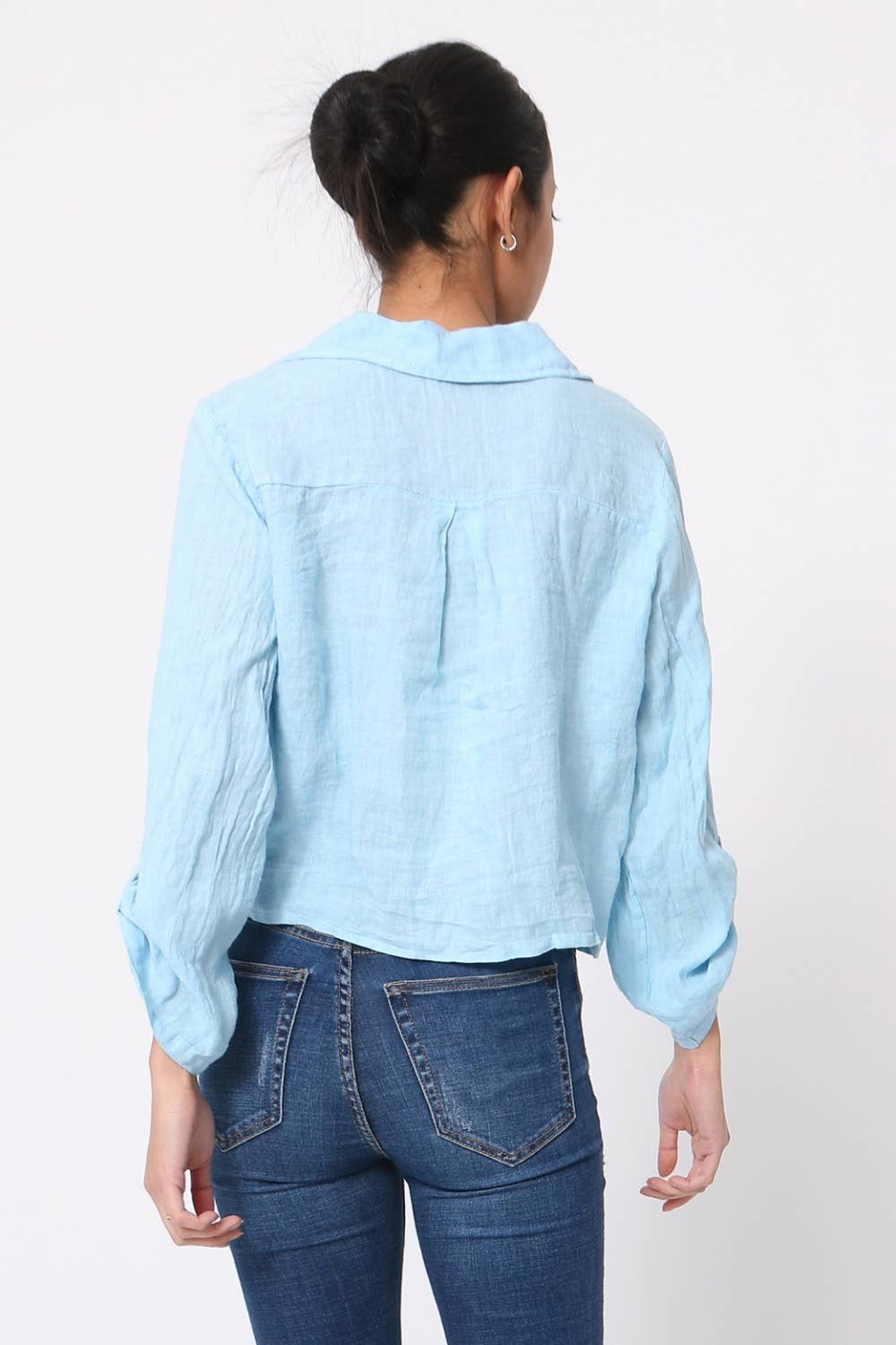 LÉA & LUC - Venta al por mayor Camisa con botones - Mujer - Camisas anudadas a la cintura en 100% lino REF. 220245