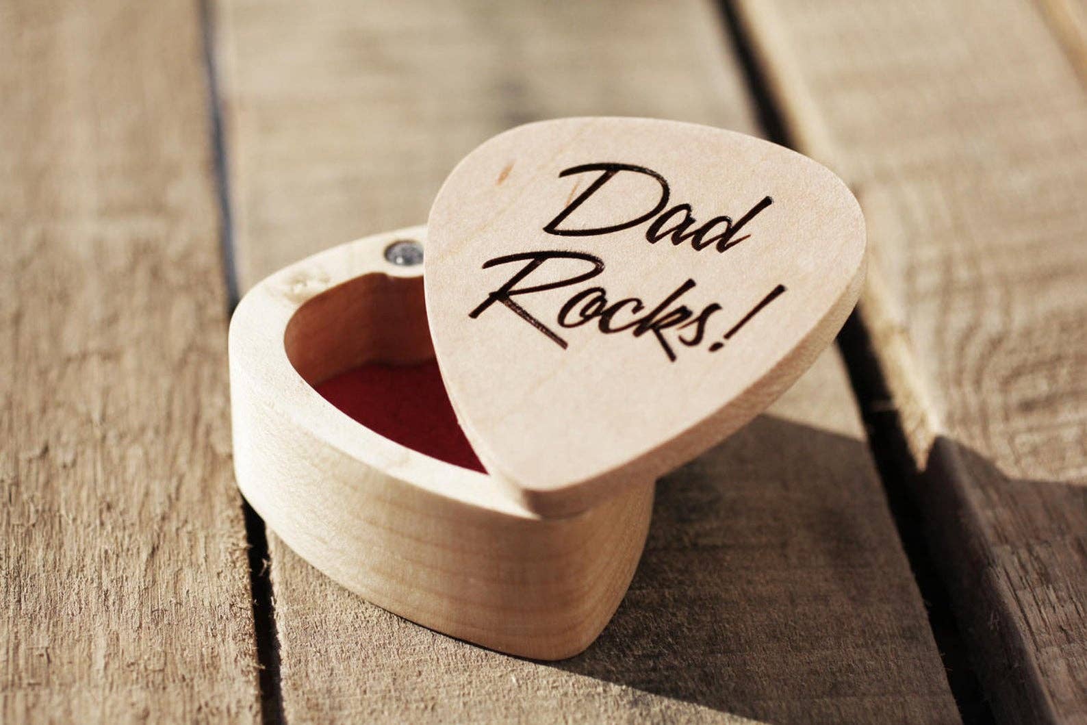 Darkhorse Gifts - Wholesale Decorative Box - Guitar Pick Box