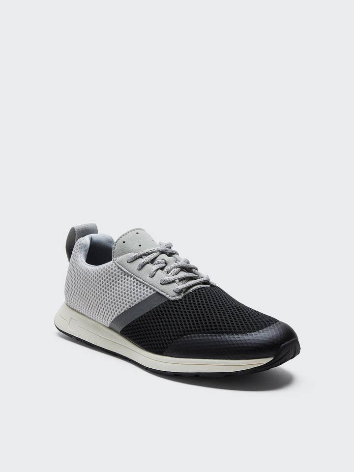 The Henry Runner / Mesh / Gray & Black for wholesale by YORK Athletics Mfg.