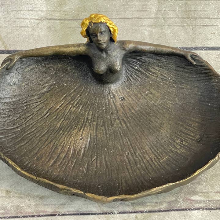 Bronzhaus - Venta al por mayor Joyero de plato - Jabonera dorada hecha a mano con forma de bandeja para joyas, escultura de bronce genuino de Rubin