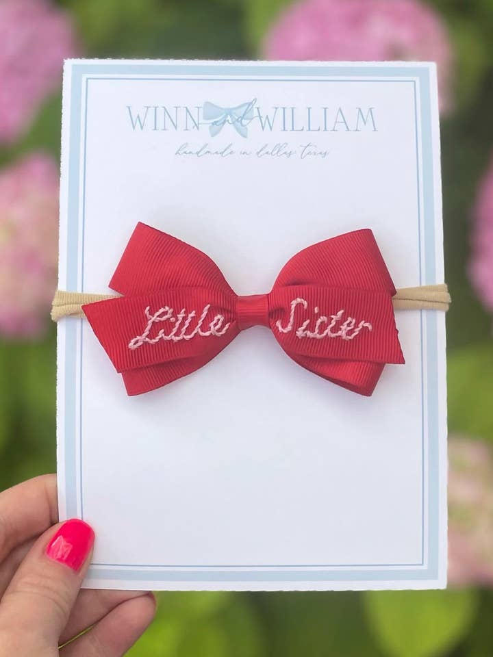 The Lottie Bow - Lazo bordado a mano para hermanita para venta al por mayor de Winn and William
