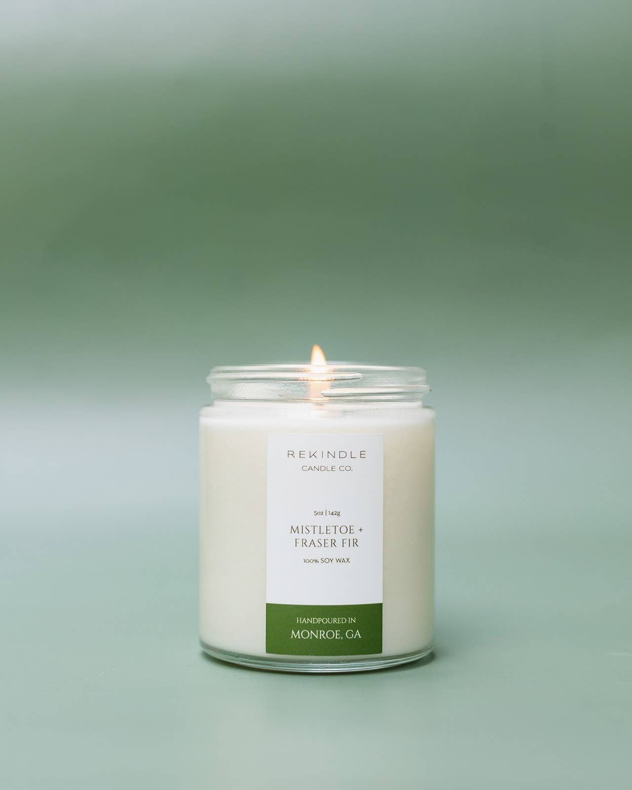 Rekindle Candle Co – Engroshandel Glaslys – Mistelten + Frasergran Soyavokslys0