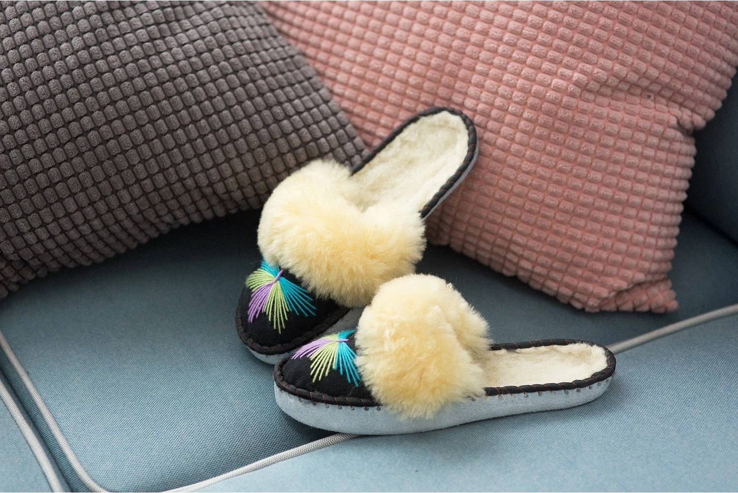 Sheepers SP .Z O.O. - Wholesale Slippers - Women's - Sheepskin Slipper Mule Original Sheepers Cream Color0