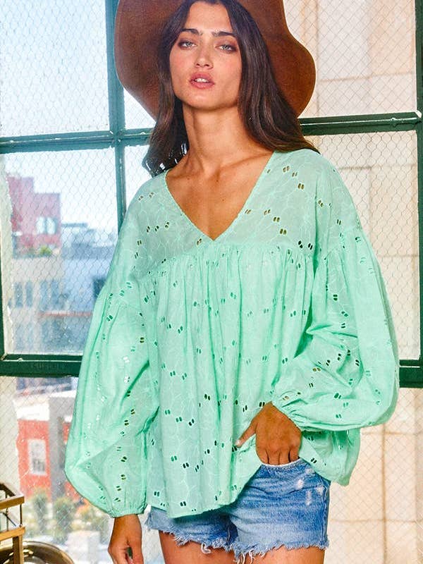 BUCKETLIST OUTLET - Wholesale Blouse - Women's - T1042K OUTLET SALE Puff Sleeve Eyelet Lace Babydoll Tunic