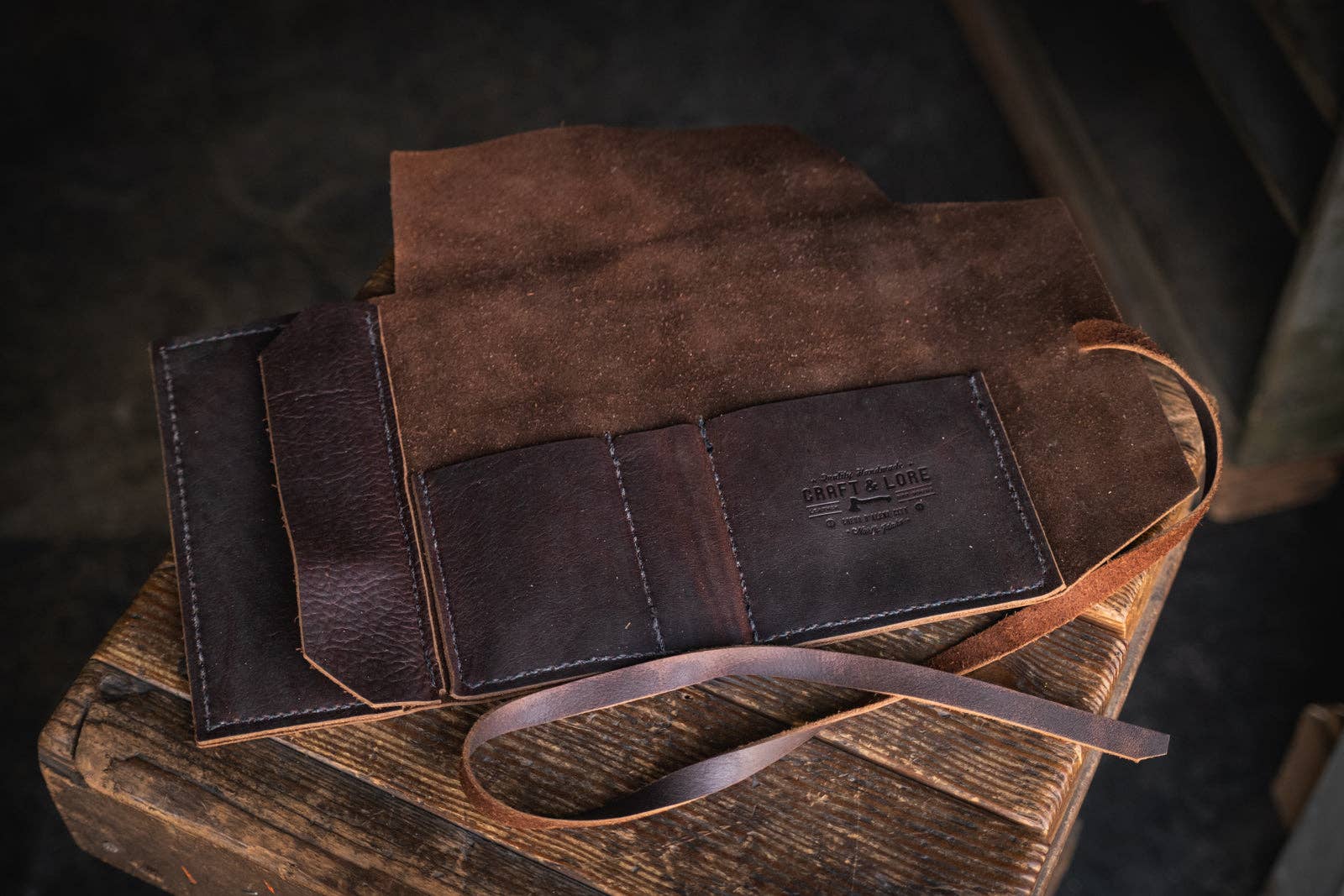 Craft and Lore - Wholesale Humidor/Cigar Accessory - Rustic Leather Pipe Roll3