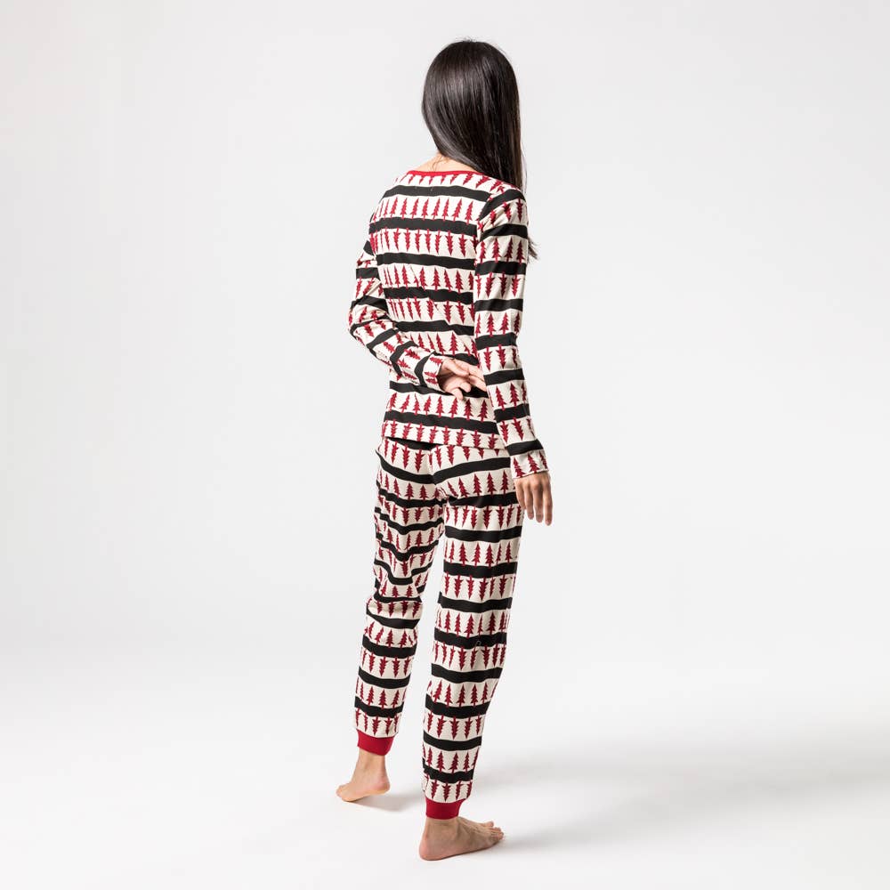 Veraluna Sustainable Clothing – Engroshandel Pyjamasæt - Dame – Veraluna økologisk pyjamas med rødt og sort juletræsmønster – fair trade1