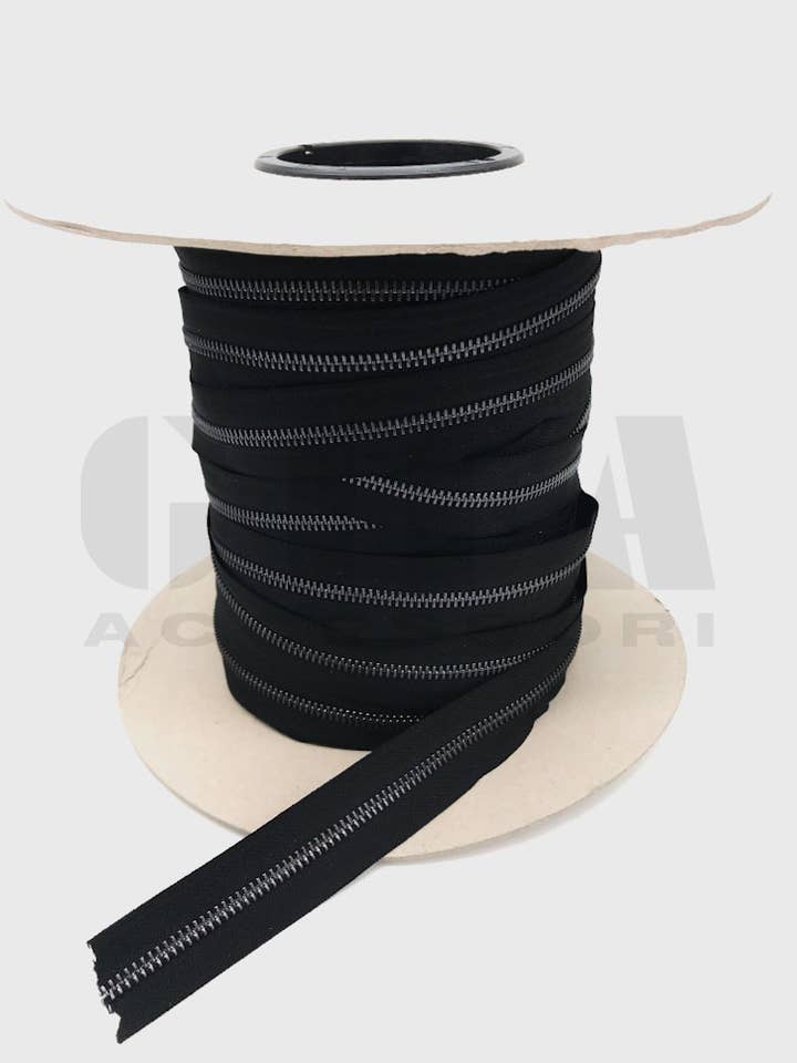 Metallblixtlås typ 5 gevärspipa per meter för wholesale av Gifa Accessori