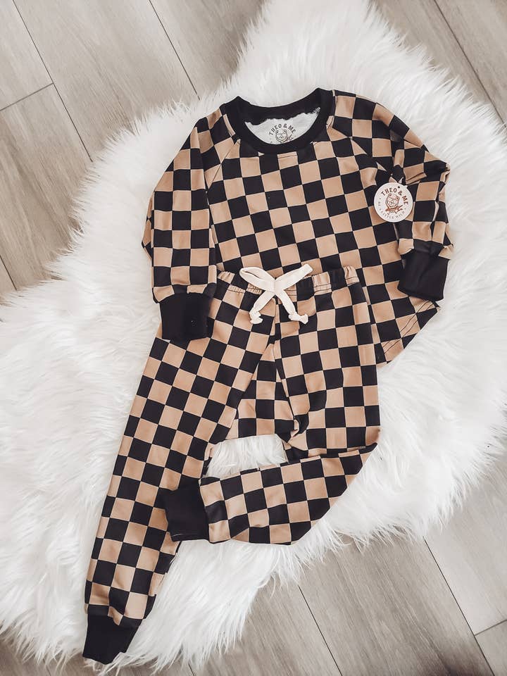 Rufflеѕ & Bоwtіеѕ - Affordable Boys & Girls Clothing - Wholesale Sleepwear Set - Kids - Unisex Toddler Kids 2 Piece Jogger Set - Black & Brown Check2