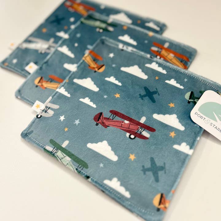 Port & Starbird - Wholesale Crinkle Tag Toy - Baby - Up, Up and Away Minky Crinkle Sensory Toy 3