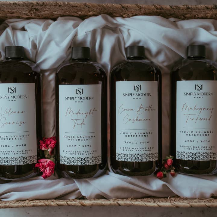 32oz Luxury Laundry Detergent for wholesale by Simply Modern Scents