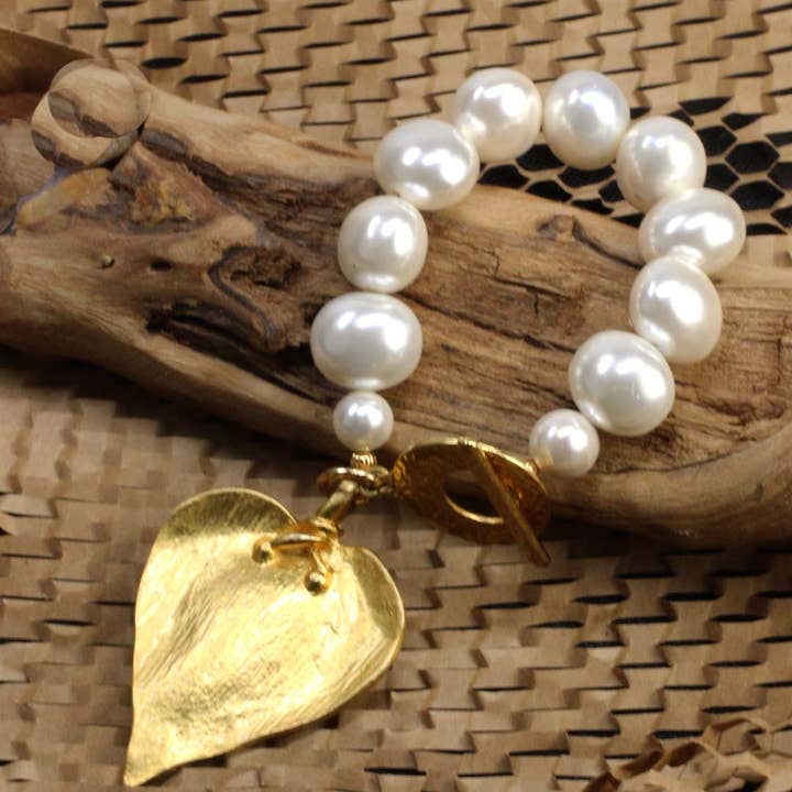 Aclue! Jewelry by Celest Anderson - Wholesale Charm/Dangle Bracelet - Mitza Gold Heart Bracelet5