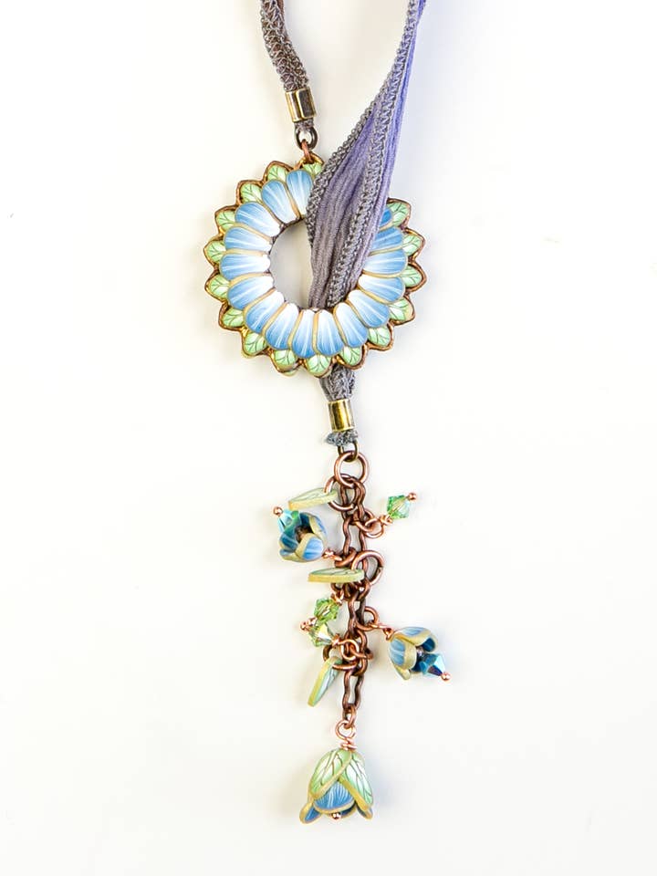 Tasseled Lariat - Zachte Chambray voor wholesale door Petal Pushers by Janet Pitcher