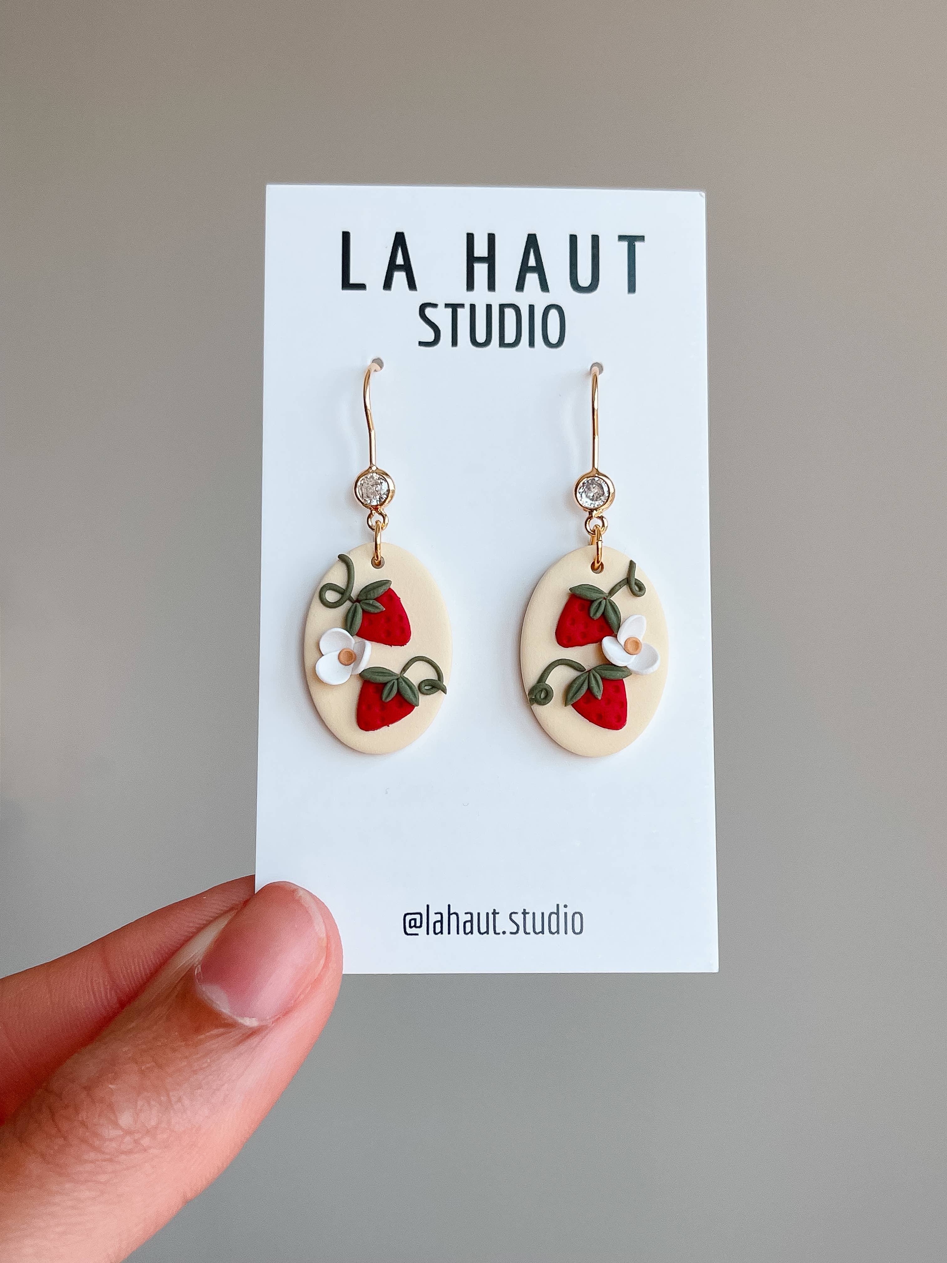 La Haut Studio - Vendita all'ingrosso Orecchini pendenti - Ciondoli alla fragola0