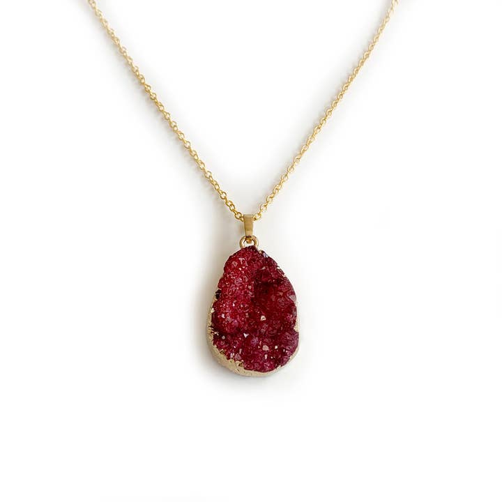 Ciondolo Geode Rosa con Catena Placcata Oro per la vendita all'ingrosso da parte di Benicek