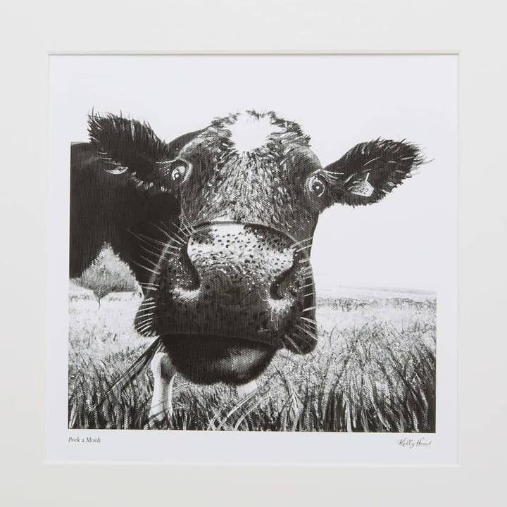 Impresión montada de edición limitada - Peek a Moo para venta al por mayor de Kelly Hood Art & Design Studio