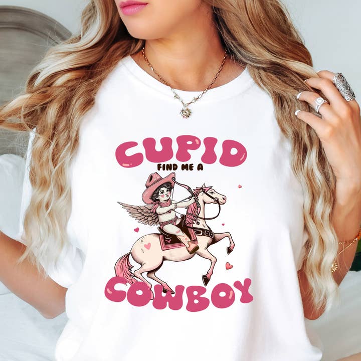 Cupid trouve-moi un cow-boy T-shirt de la Saint-Valentin pour la vente par Londas Tees and Tumblers