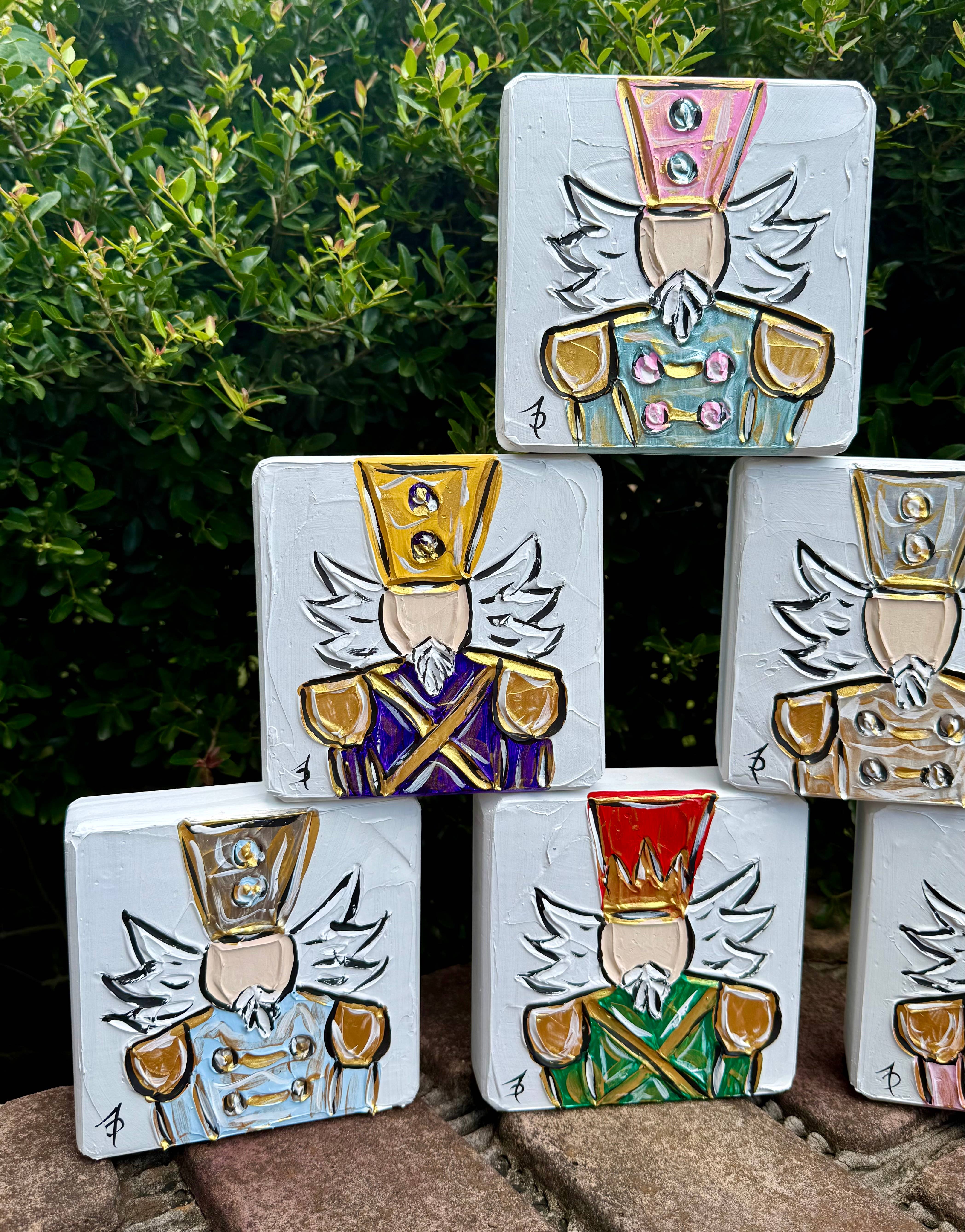 Framesaplenty - Wholesale Christmas Decoration - Textured Nutcracker Christmas tabletop decoration 9