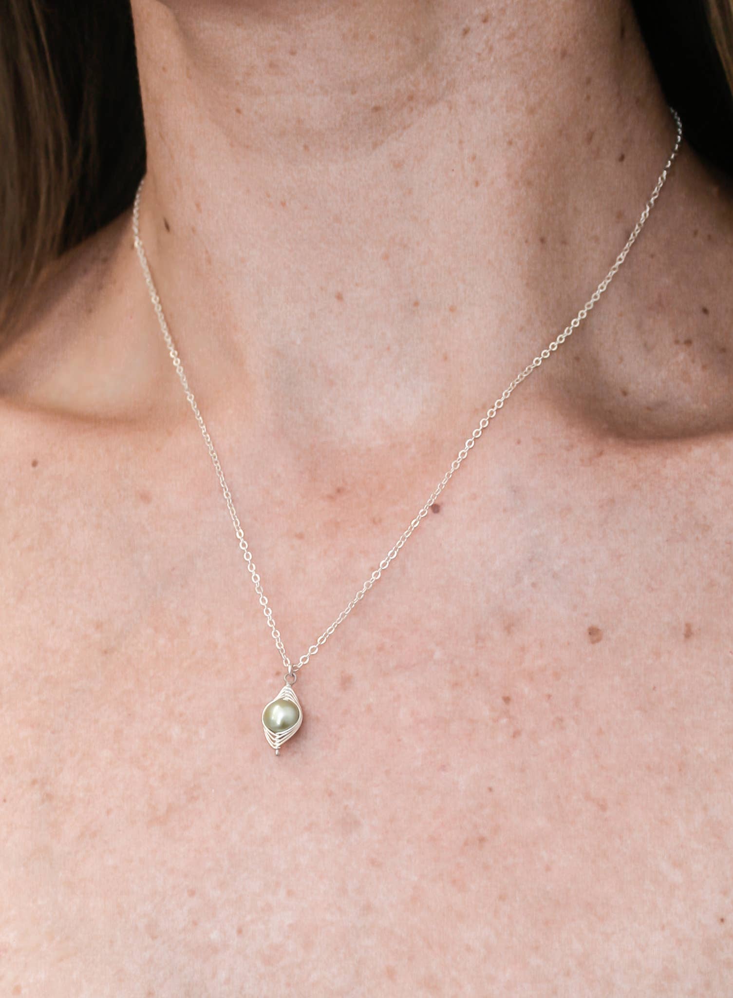 Rising Jewelry - Wholesale Pendant/Charm Necklace - Pea pod necklace, Green, Peapod Jewelry, Mothers Day Gift4