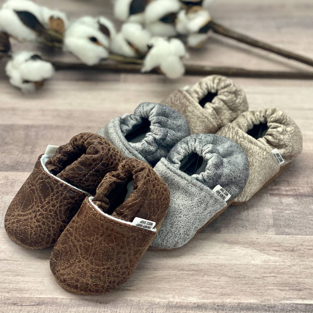 Trendy Baby Mocc Shop – wholesale Moccasins – Kids – Chocolate Suede Moccasins3