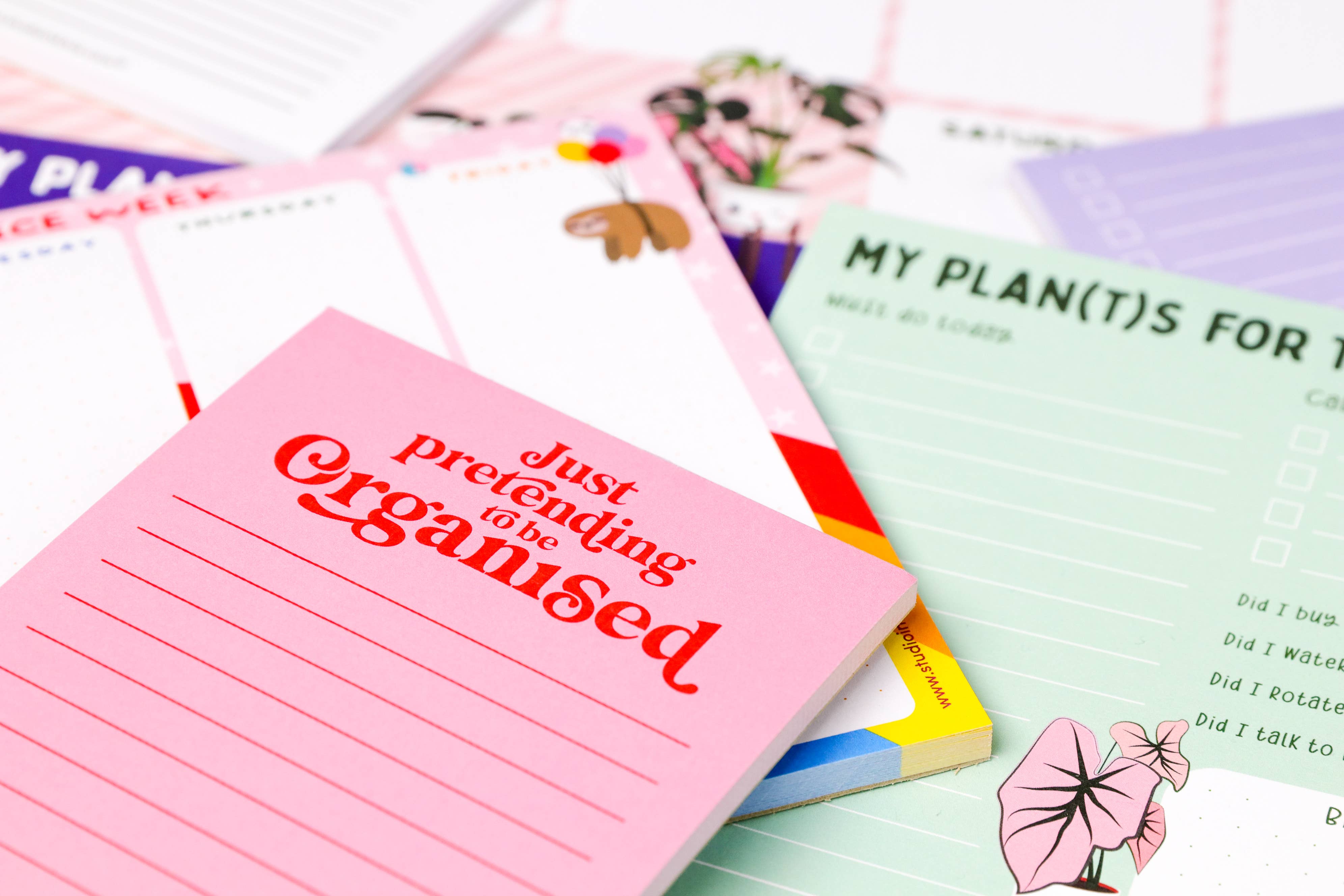 Studio Inktvis - Wholesale Notepad - Pink just pretending to be organised to do list notepad4