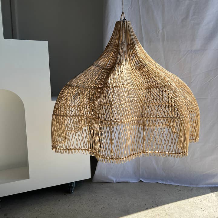 Office Objets - Wholesale Chandelier/Hanging Light - Pendant light, flower-shaped rattan fixture, tulip, corolla H:80cm D80cm40