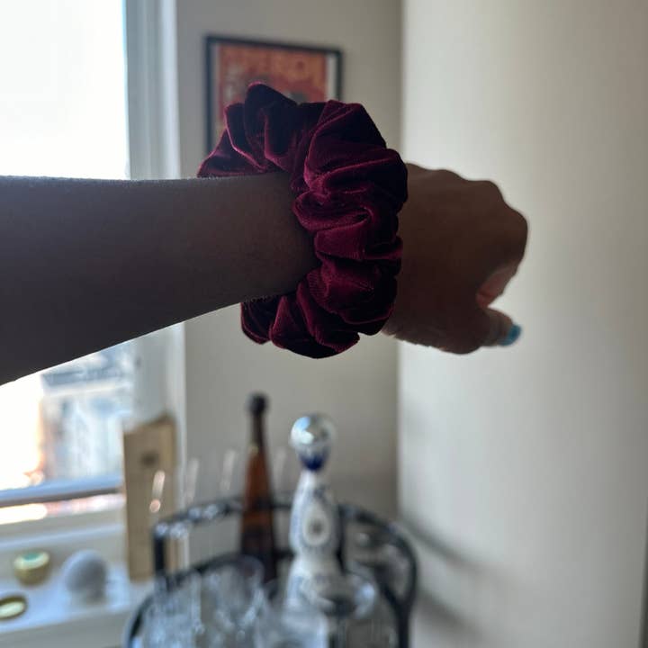 Stiched by Lexi - Wholesale Scrunchie - Women’s - Velvet Scrunchies12
