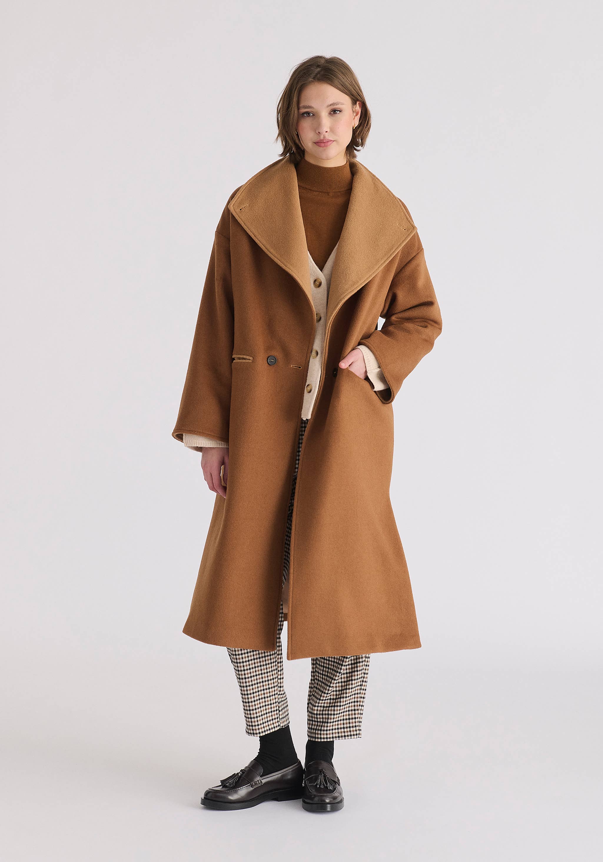 Paisie - Wholesale Coat - Women's - Two-Tone Double Breasted Wool Blend Coat4