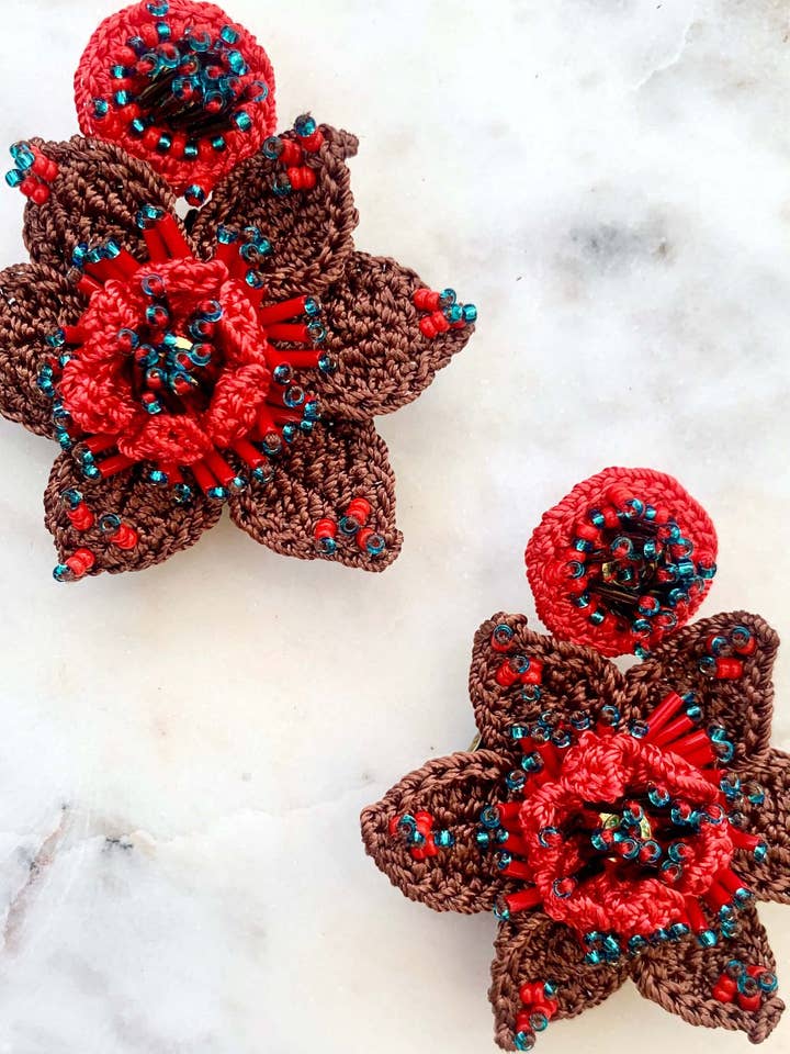 Audrey - Orecchini pendenti con perline, colore: Rosso/Marrone per la vendita all'ingrosso da parte di Seyyah