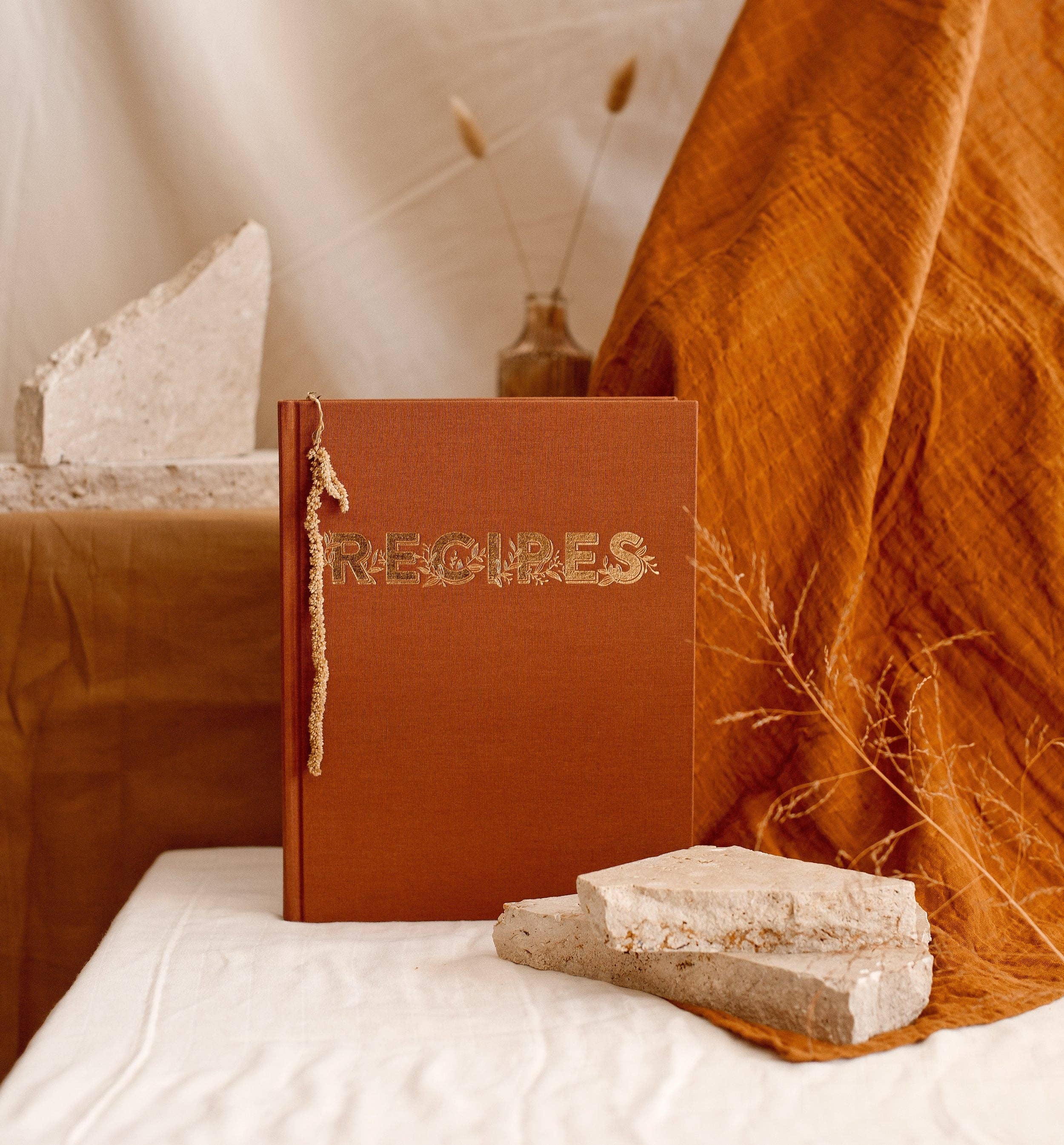 Fox & Fallow - Wholesale Cookbooks & Food - Recipe Book Turmeric Boxed7