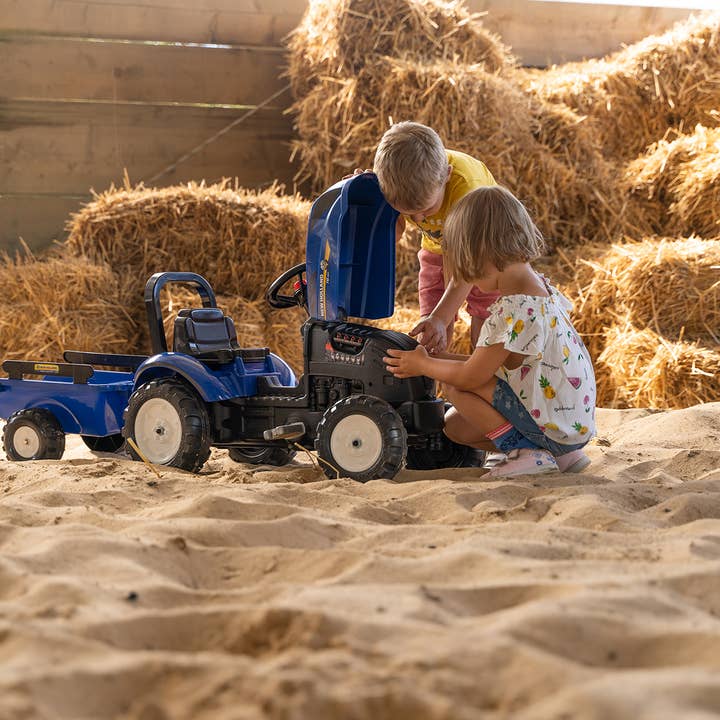 American Hobbies & Merchandising - Vente Voiture/camion miniature – enfant - Tracteur à pédales New Holland T6 avec remorque et capot ouvrable +2Y2