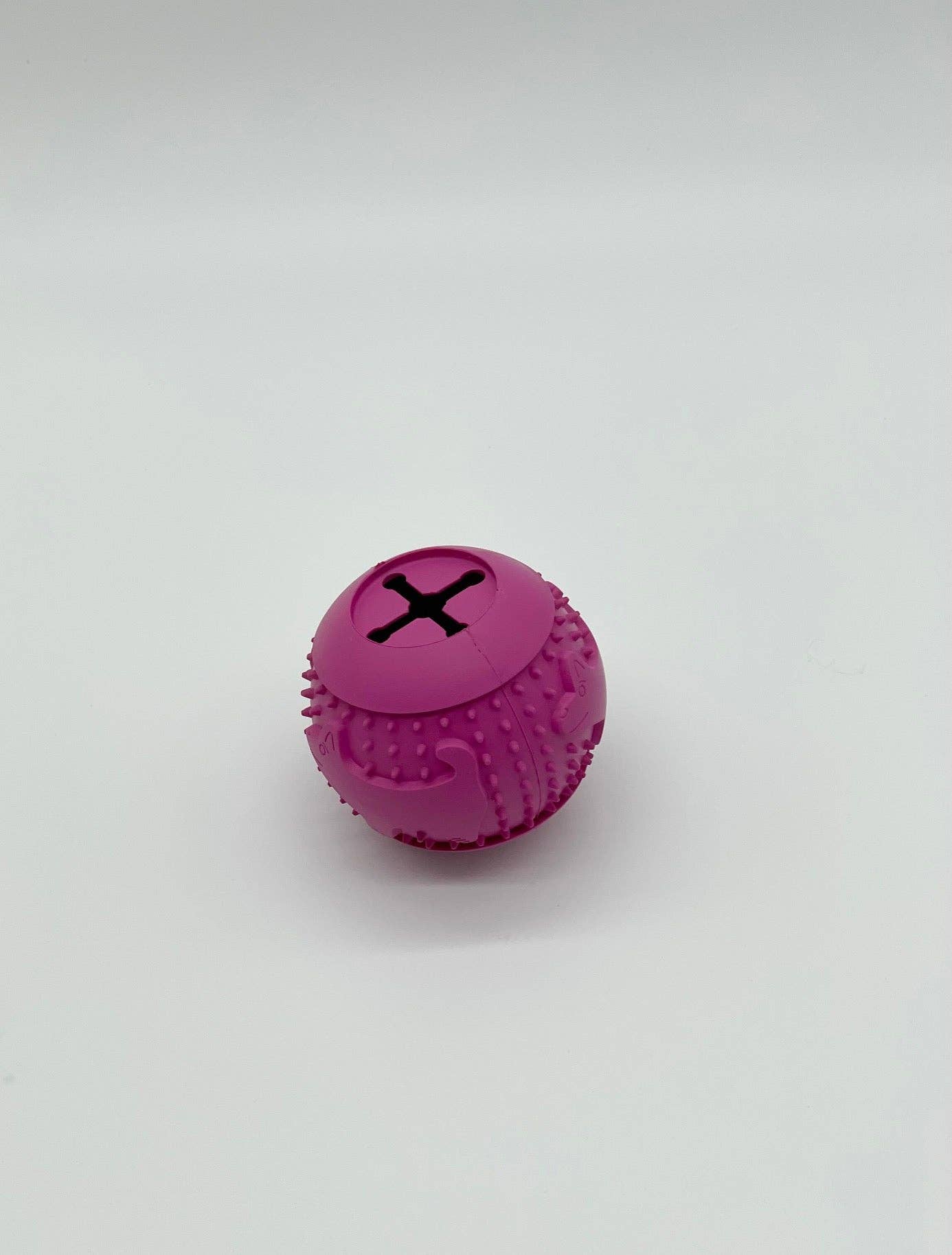 Toys N Treats Box – Engroshandel Tyggelegetøj til hunde - Hund – Ruff-N-Tuff Treat Ball Tyggelegetøj til hunde0