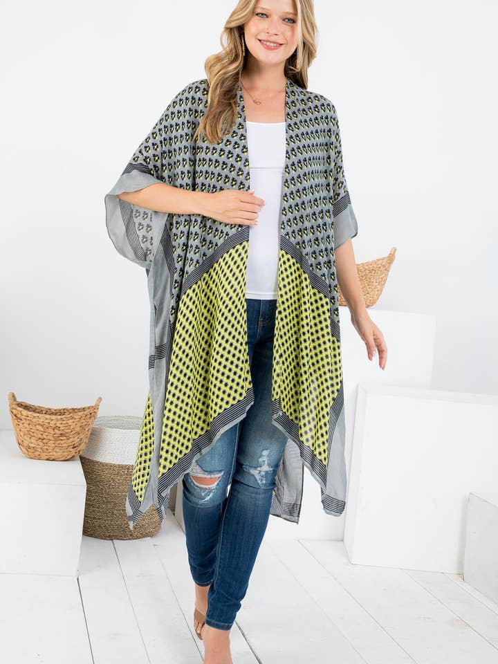 KIMONO À IMPRIMÉ PATCH, idéal pour les vacances ou les vacances pour la vente par LA Soul