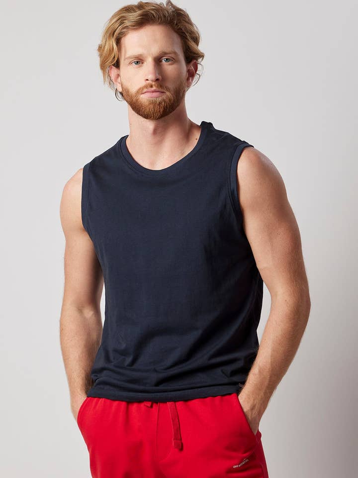 Tanktop van gecertificeerd biologisch katoen met brede schouders voor wholesale door OWN OFF WITH NATURE