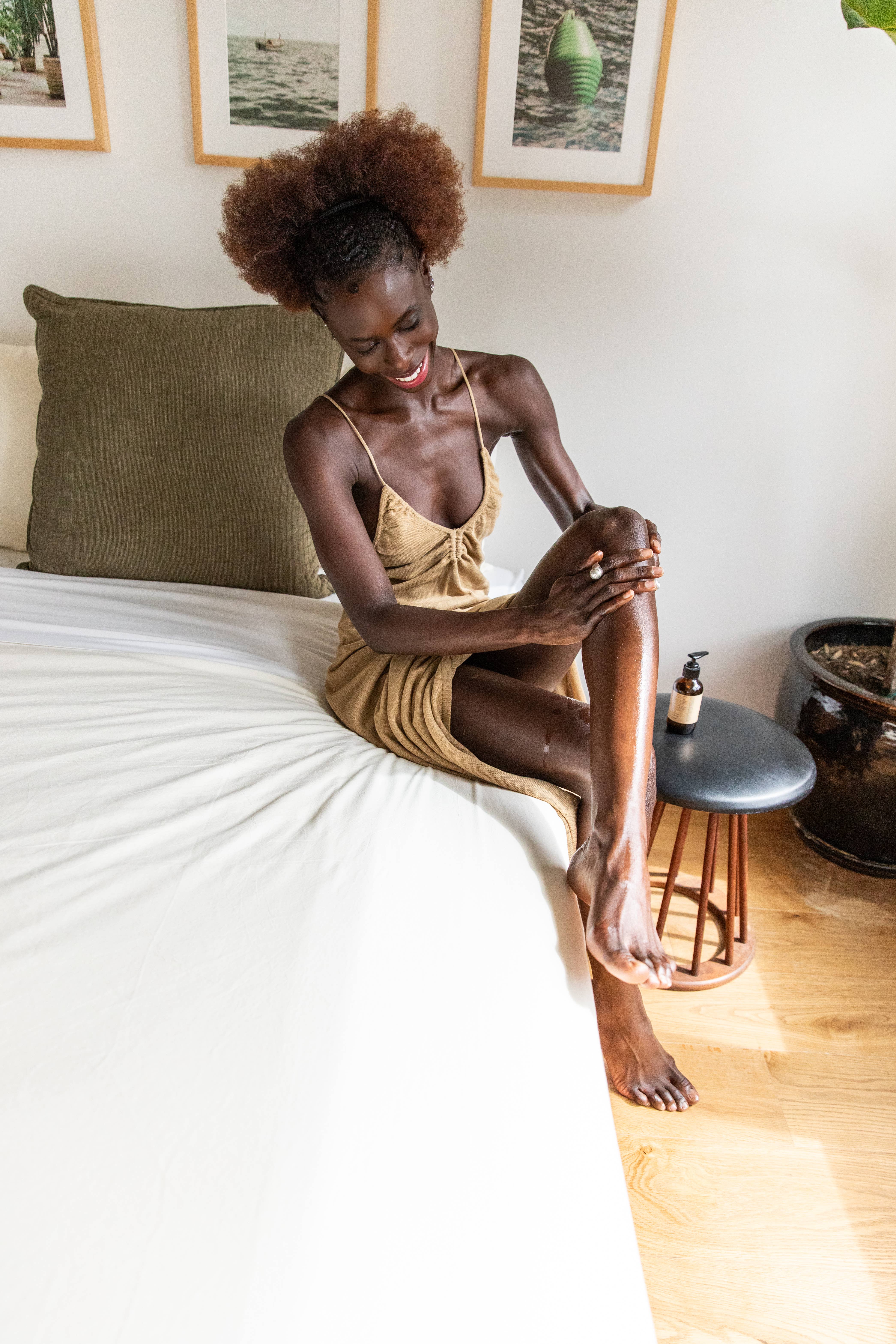 PAAVANI Ayurveda - Wholesale Bath/Body Oil - Tridoshic Body Oil Balancing Abhyanga Oil for All Skin Types4