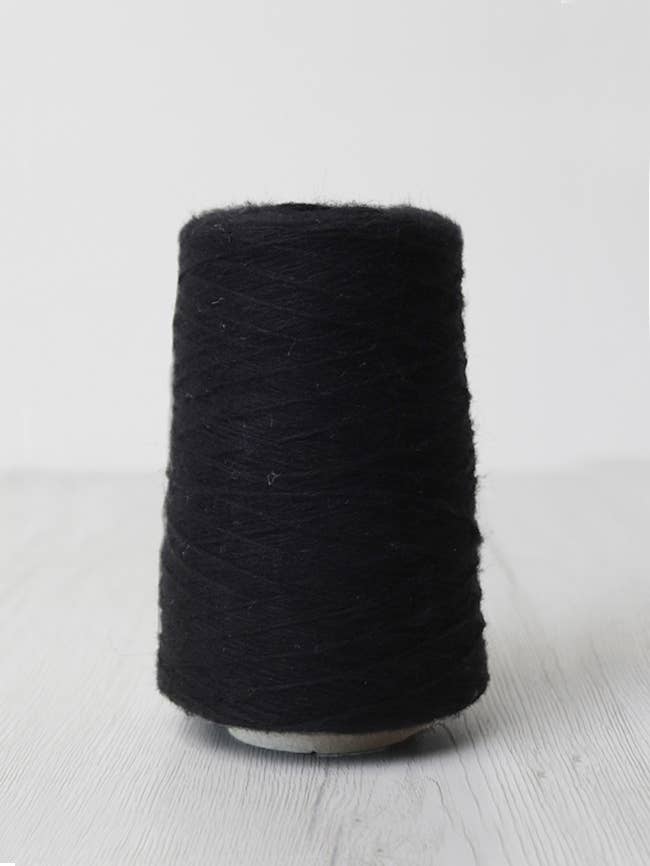 DHG – wholesale Yarn – LAGOM 250g yarns - recycled wool blend5