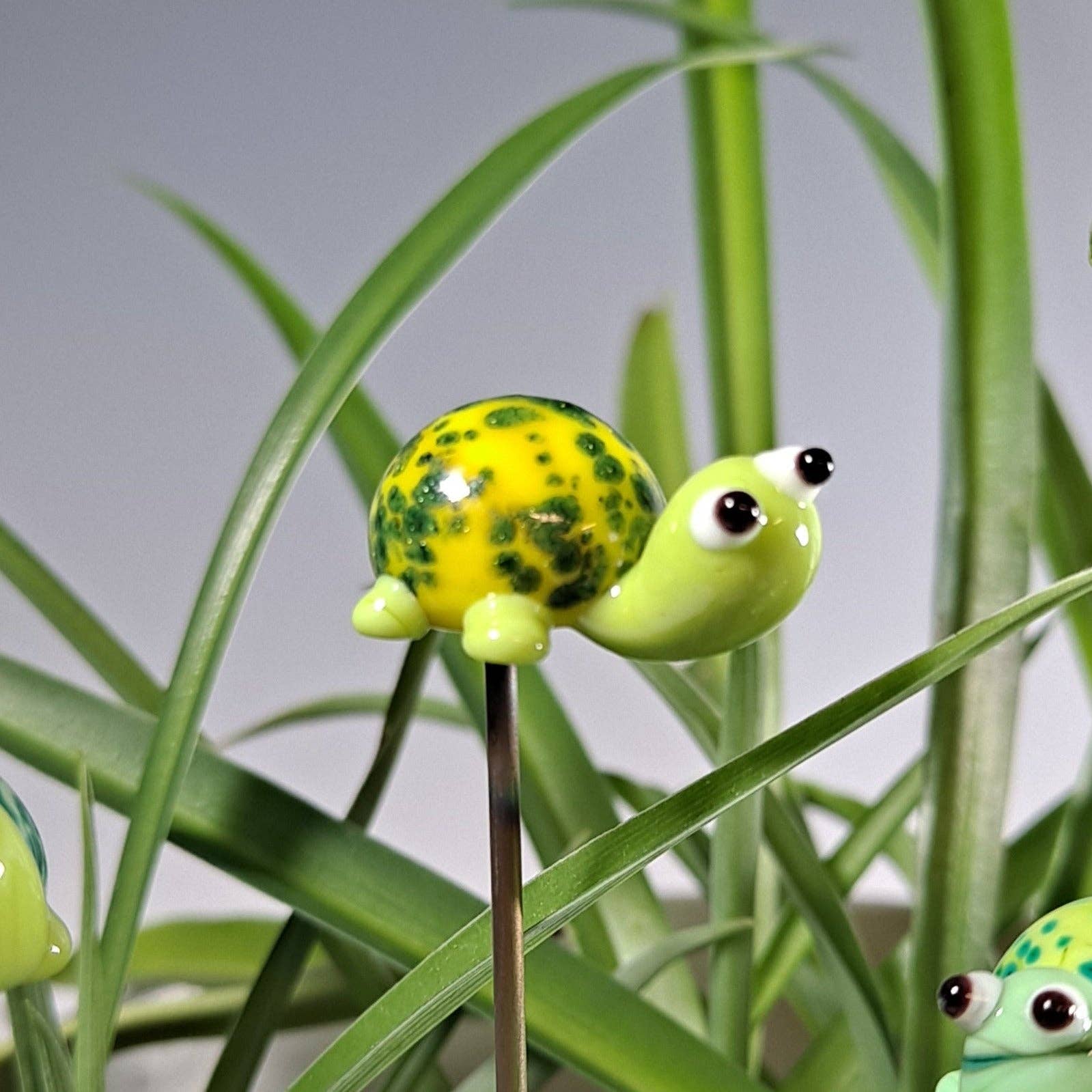 Sunshine Glass Gifts - Wholesale Garden/Lawn Stake - Turtle Plant Pals, House plant and Fairy Garden Decor1