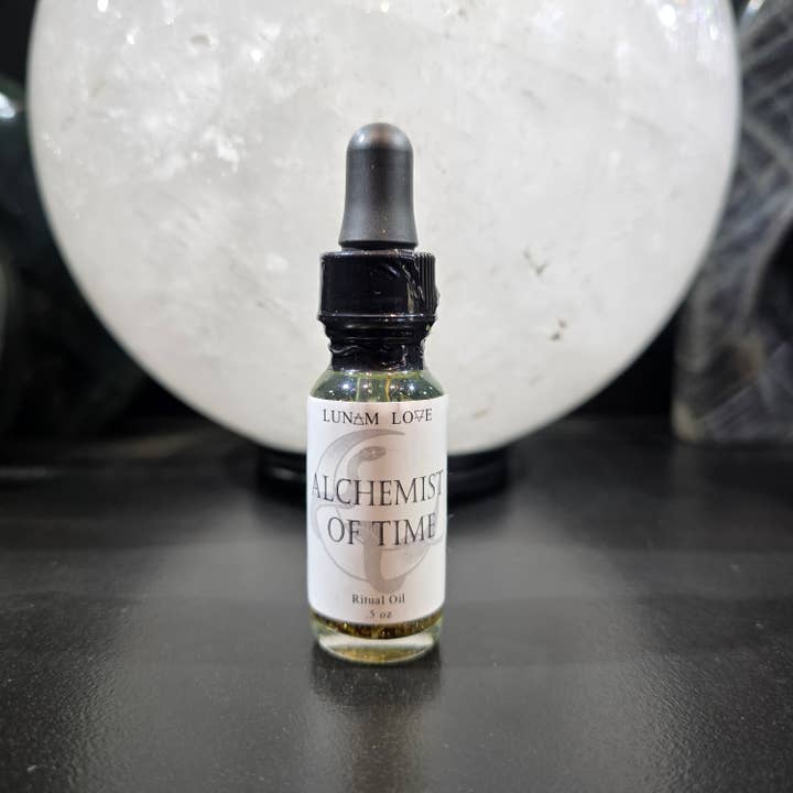 Alchemist of Time Ritual Oil for wholesale by Lunam Love