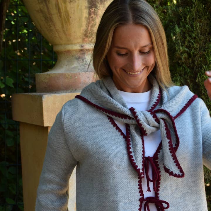 MindTraveler - Wholesale Bandana - Women's - Gray and Burgundy Knit Bandana0