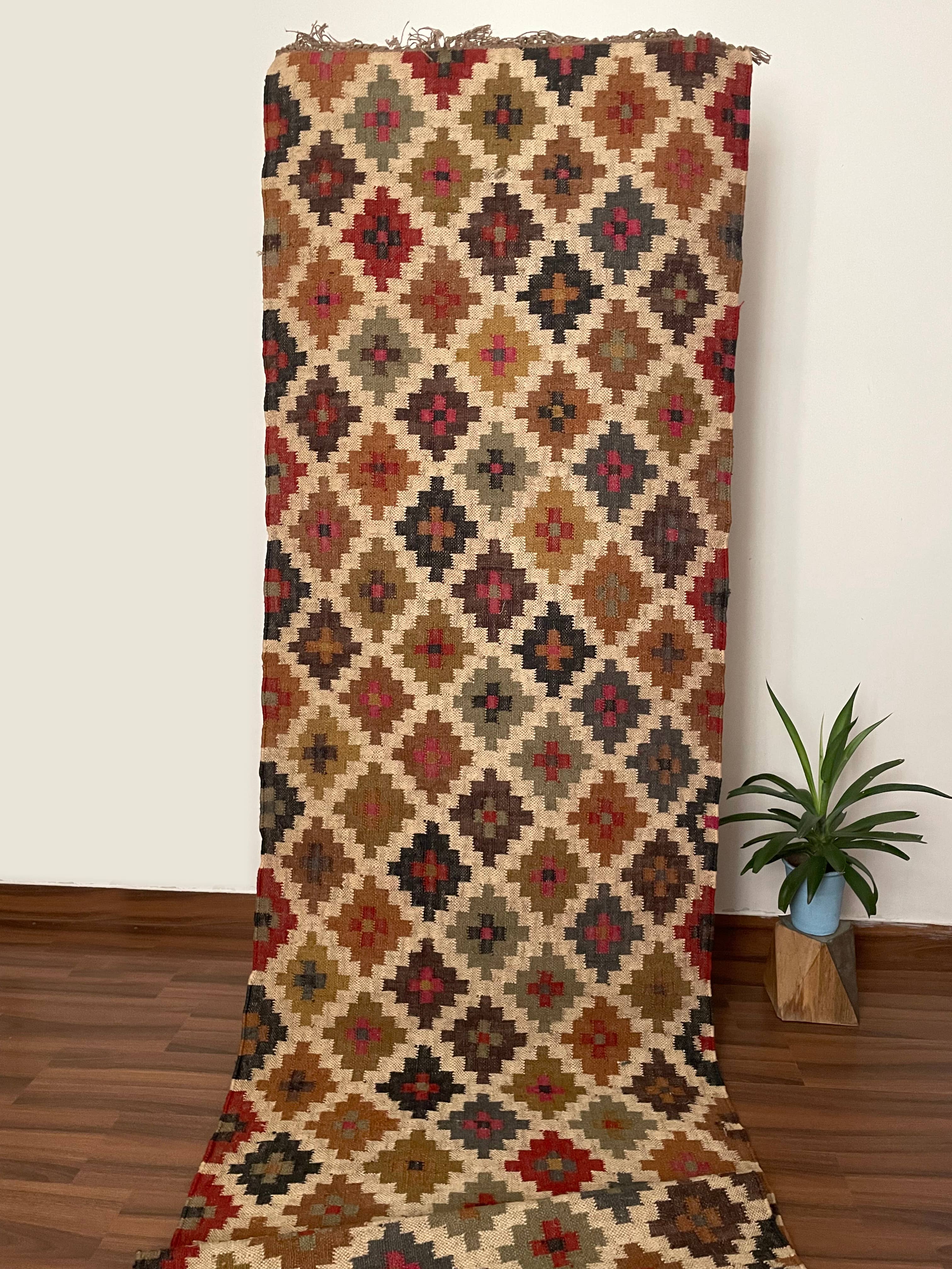 Rugs Boutique – Großhandel Läufer – Handgefertigter Kelim-Teppich Keshav, 3 x 12 Fuß2
