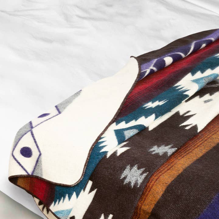 ECUALAMA - Wholesale Throw Blanket - Qhusi - Baby Alpaca Blanket - Extra Large - Aztec Southwest Pattern