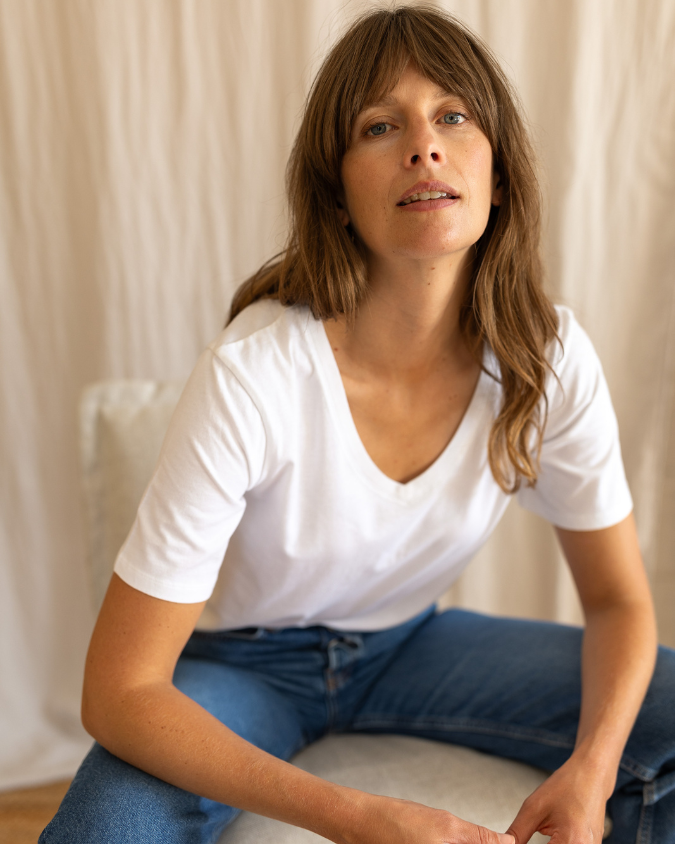 Ivy T – Großhandel T-Shirt – Damen – Weißes T-Shirt Dotty V aus Bio-Baumwolle4