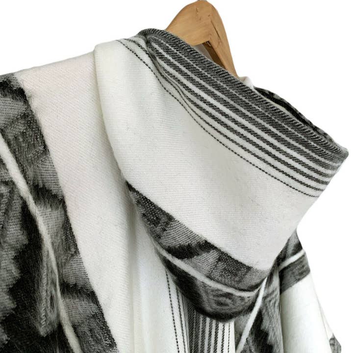 ECUALAMA – wholesale Poncho - Unisex – Lätt Baby Alpacka ull med huva Unisex Poncho tröja3