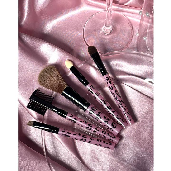Set de Brochas de Maquillaje para Ojos y Rostro de Calidad Profesional de 5 Piezas para venta al por mayor de Efon International Corp.